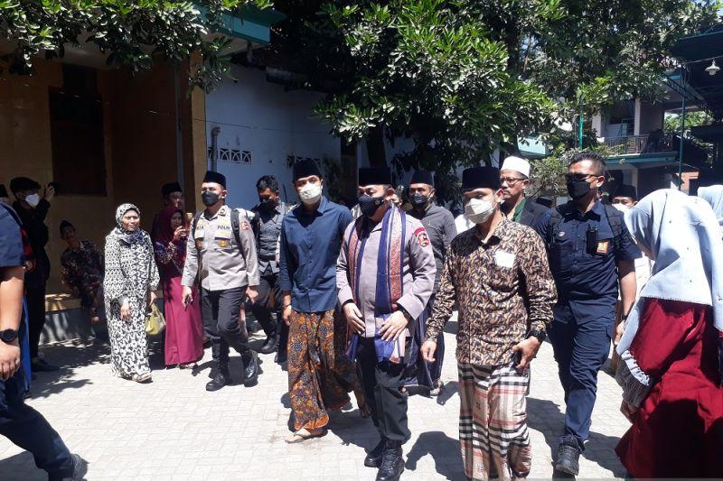 Ulama Kediri: Kapolri Sosok Sangat Luar Biasa Tegar, Tabah dan Keputusannya Tegas