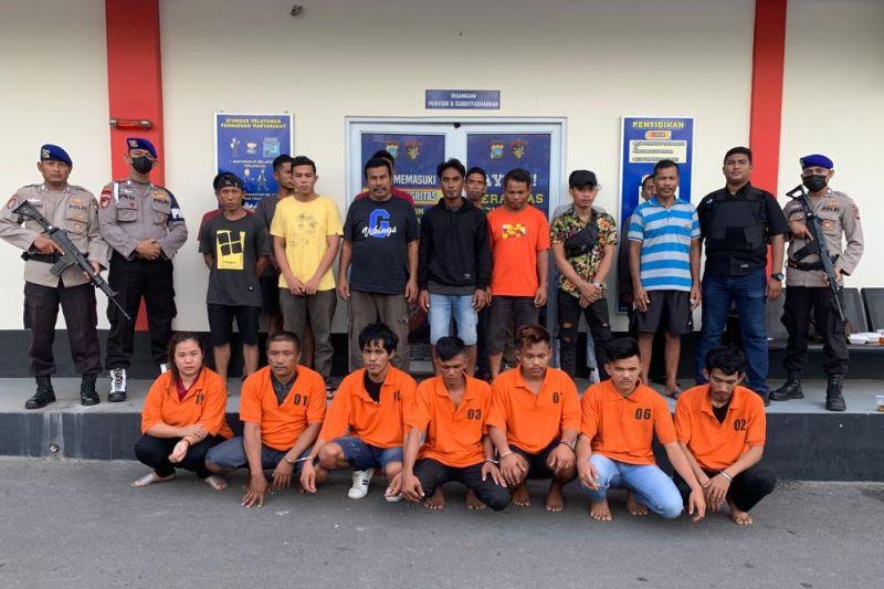 Polda Kepri Gagalkan Pengiriman TKI Ilegal, 8 Orang Ditangkap dan 2 Buron