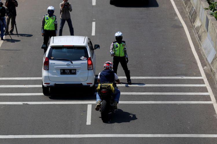 Berubah Lagi! Habis Disetop Kapolri, Tilang Manual Kembali Dibolehin