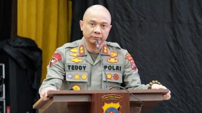 Pengacara AKBP Doddy Respons Teddy Minahasa Bercanda soal Sabu Ditukar Tawas