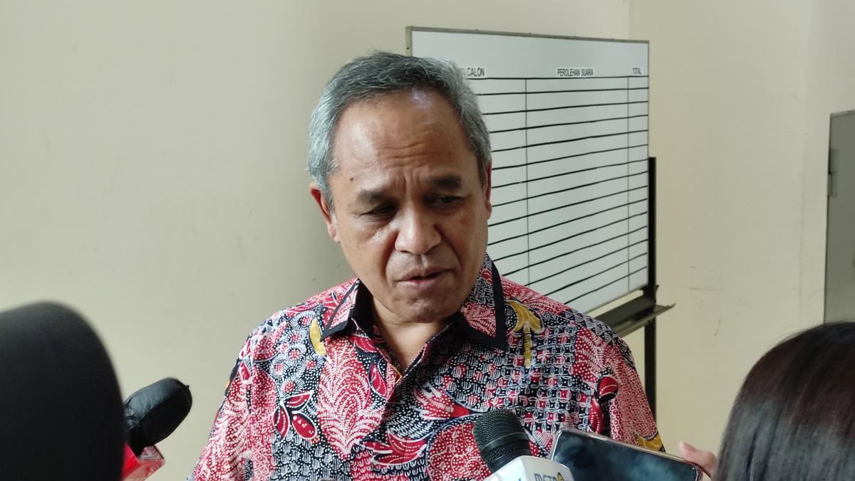 Kritik Keras Bobby Nasution, Benny Harman: Negeri Ini Ada Hukumnya Bung!