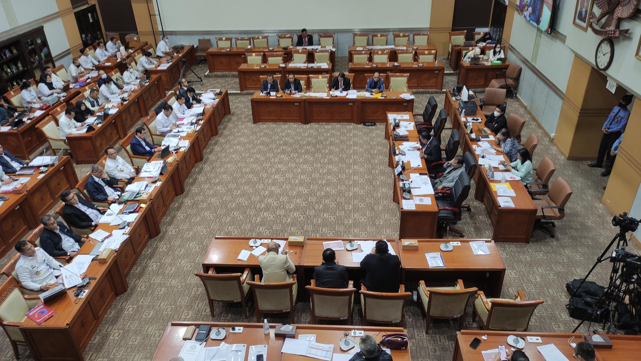 Diduga Ada Aliran Dana ke Parpol Usai DPR 'Pepet' Mahfud soal Bongkar Transaksi Janggal Rp349 T