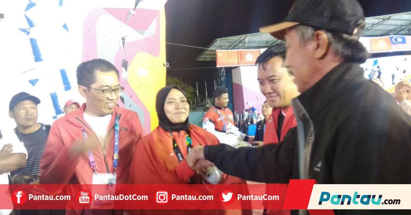 Raih Emas, Tangis Aries Pecah