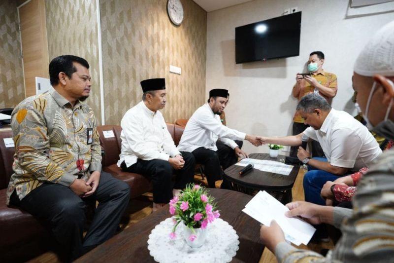 RS Awal Bros Pekanbaru Bayarkan Zakat Mal Rp750 Juta ke Baznas Riau