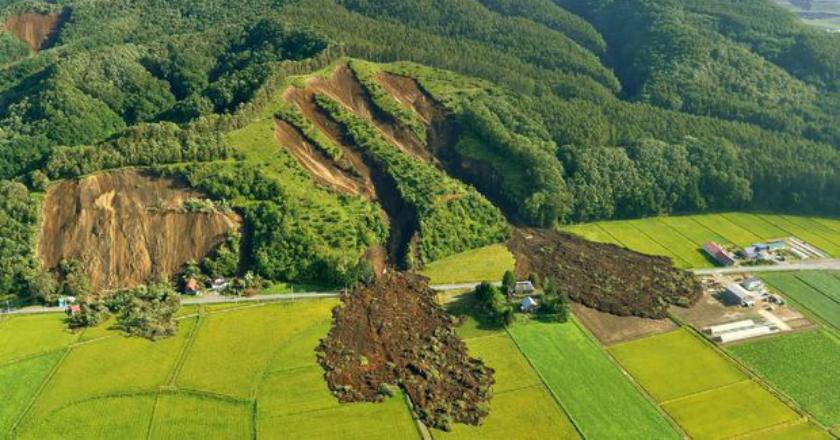 Begini Kerusakan Akibat Gempa 6,7 SR yang Mengguncang Hokkaido Jepang