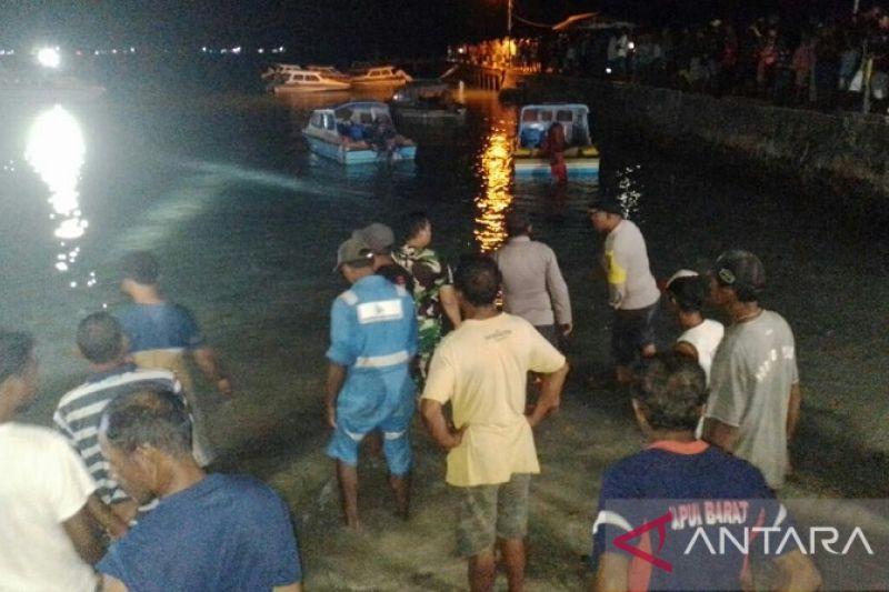 Kapal Cepat Borahai Diterjang Gelombang Tinggi di Perairan Negeri Aboru, Dua Penumpang Tewas