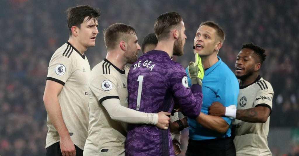 Manchester United Dihukum FA