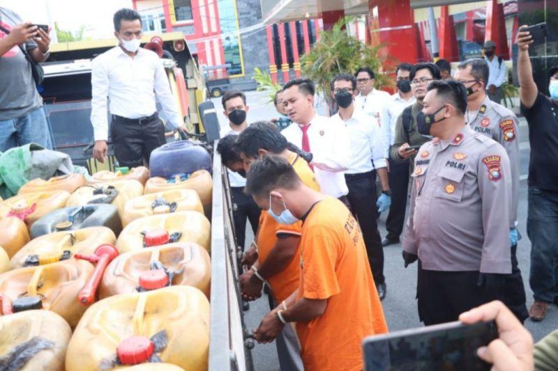 Polisi Bongkar Kasus Penimbunan 1,4 Ton Solar Bersubsidi di Kepulauan Riau
