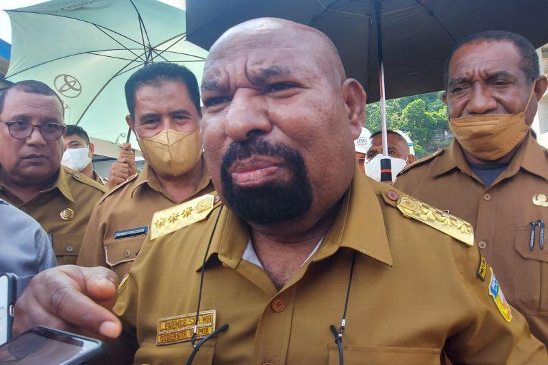 Kondisi Kesehatan Disebut Memburuk, Lukas Enembe Minta Izin KPK Berobat ke Singapura