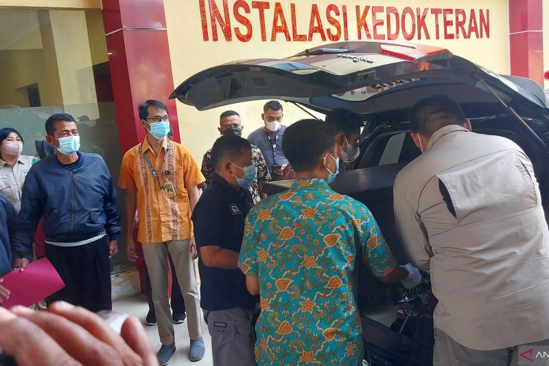 RS Polri Serahkan 4 dari 6 Jenazah Korban Kebakaran Indekos Tambora ke Keluarga