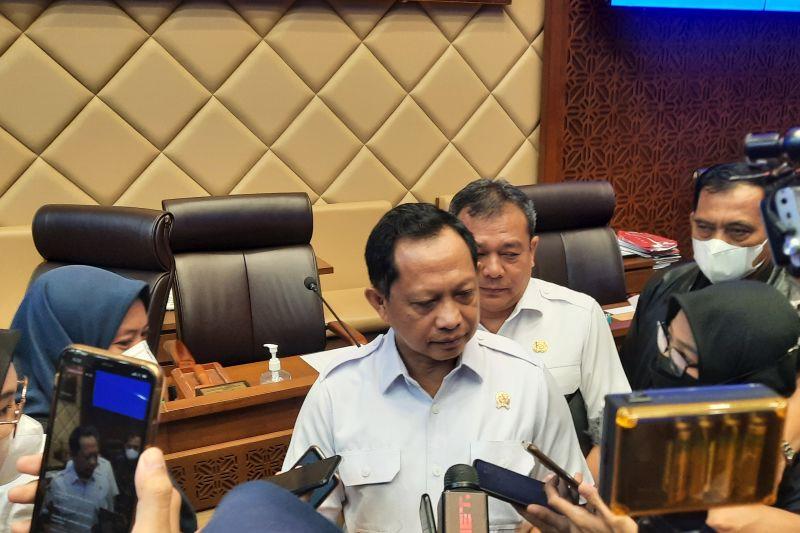 Mendagri Minta Kepala Daerah Aktif untuk Cek Harga Pangan di Pasar, Jika Stabil Ada Insentif
