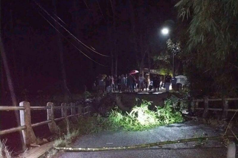 Desa Upomela di Gorontalo Terisolir Akibat Jembatan Putus