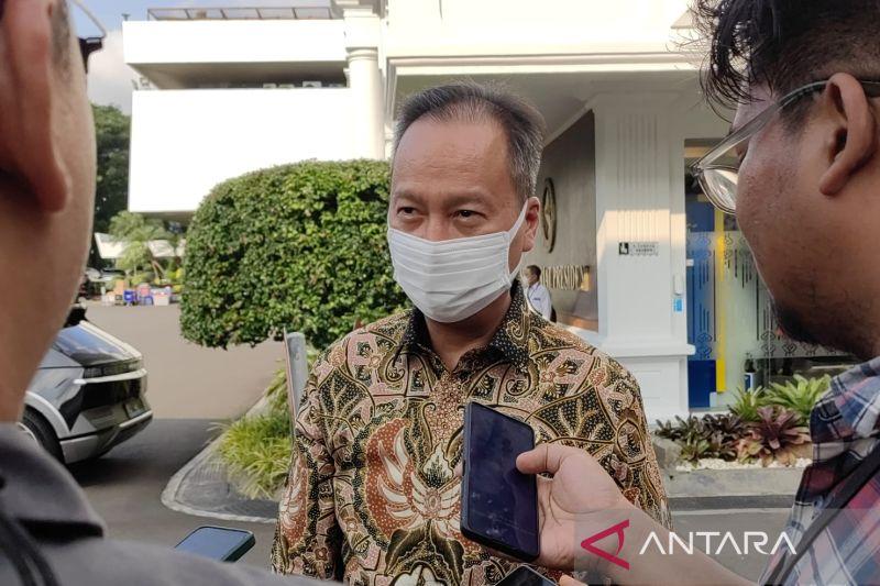 Menperin Agus Gumiwang tak Paham Istilah Impor Darurat KRL dari Jepang