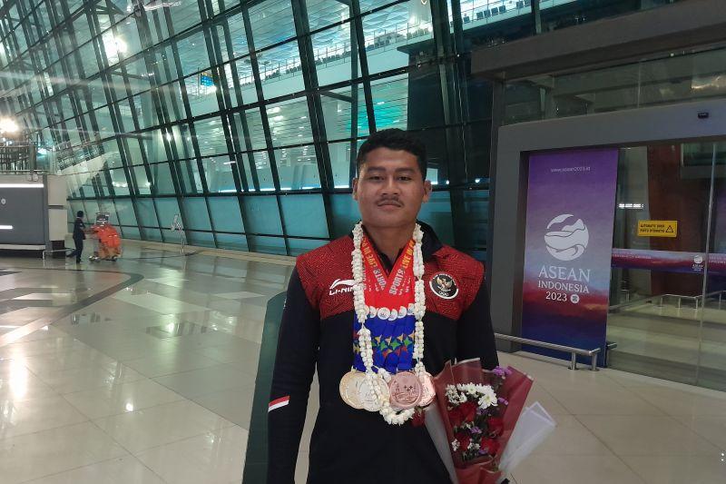 Debut Rudiansyah Berbuah Manis, Sumbang 2 Emas Sekaligus dari Cabor Dayung