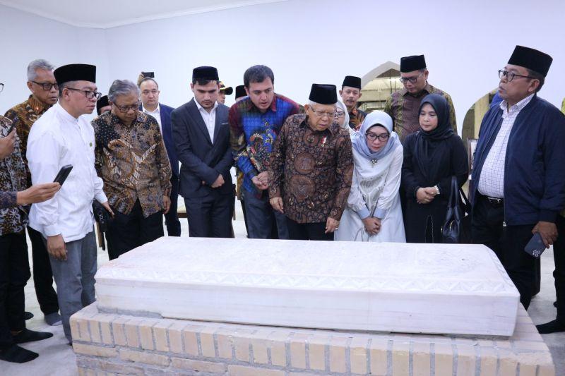Wapres Ma'ruf Amin Ziarah ke Makam Imam Bukhari di Uzbekistan