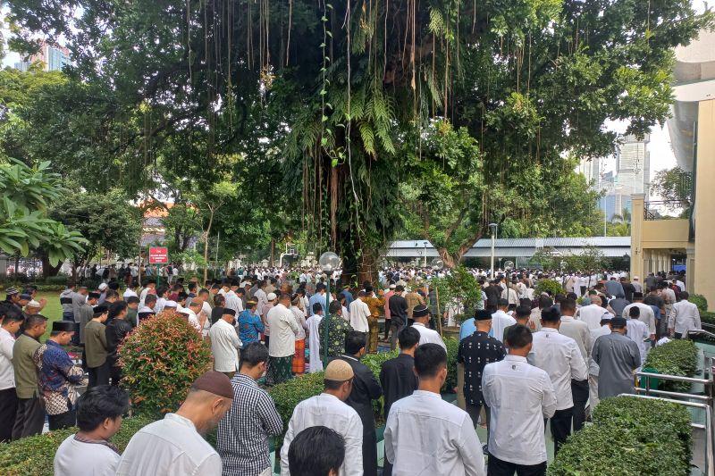 Ribuan Orang Salat Iduladha di Masjid Agung Sunda Kelapa