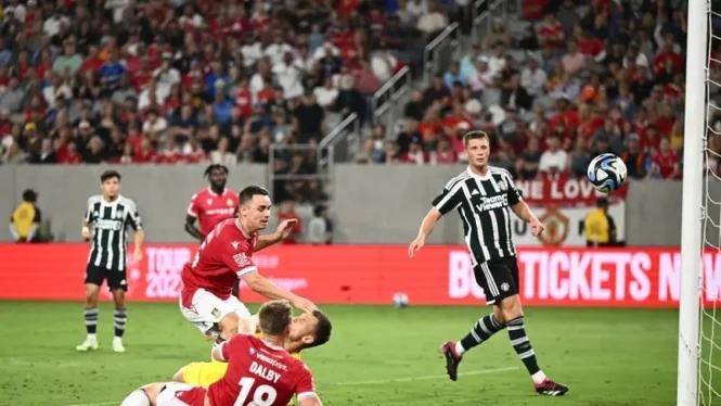 Pemain Wrexham AFC Tiru 'Lemparan Maut' Ala Pratama Arhan