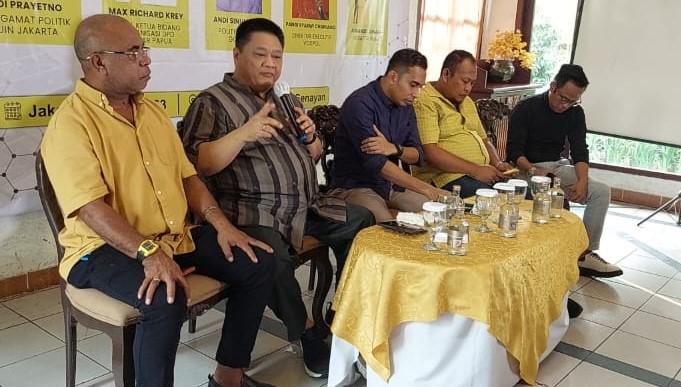 Ridwan Hisjam: Airlangga Harus Mundur dari Ketum Golkar!