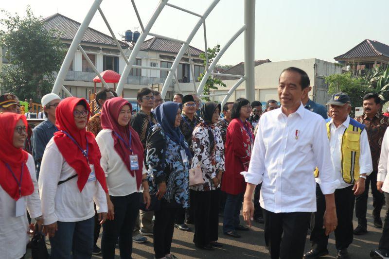 Jokowi Prediksi Sodetan Ciliwung Tekan 62 Persen Banjir Jakarta