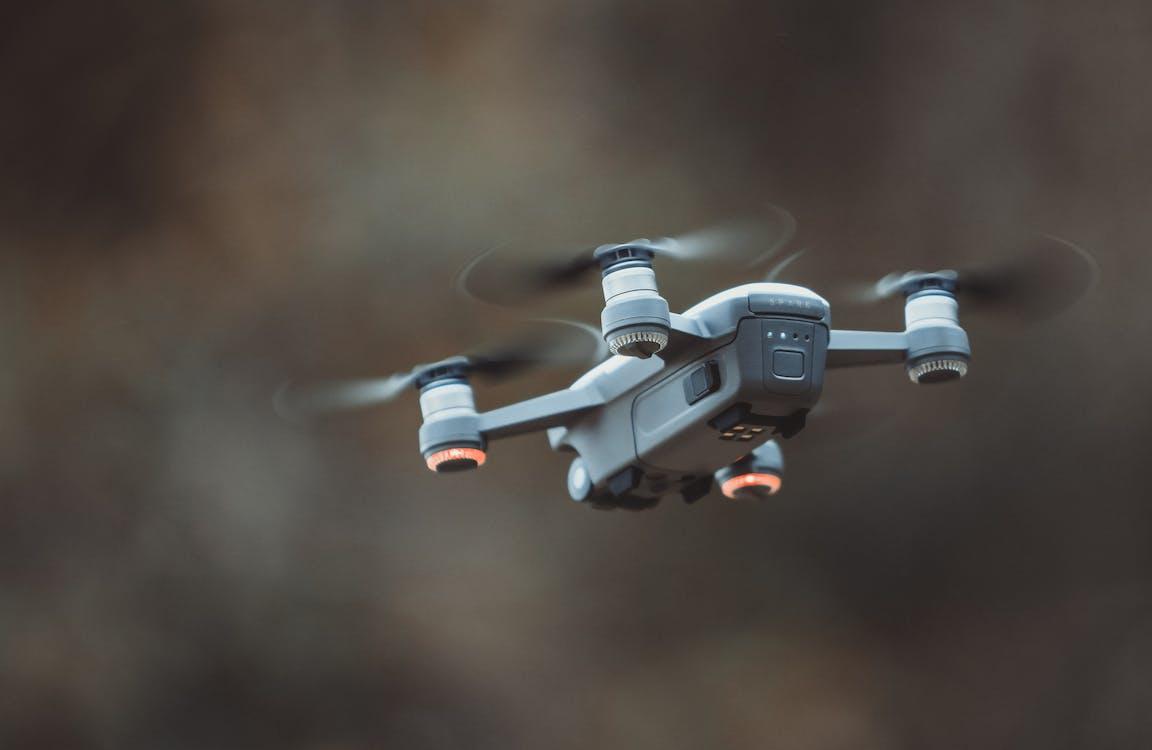 Empat Orang di Malaysia Ditahan Setelah Terbangkan Drone