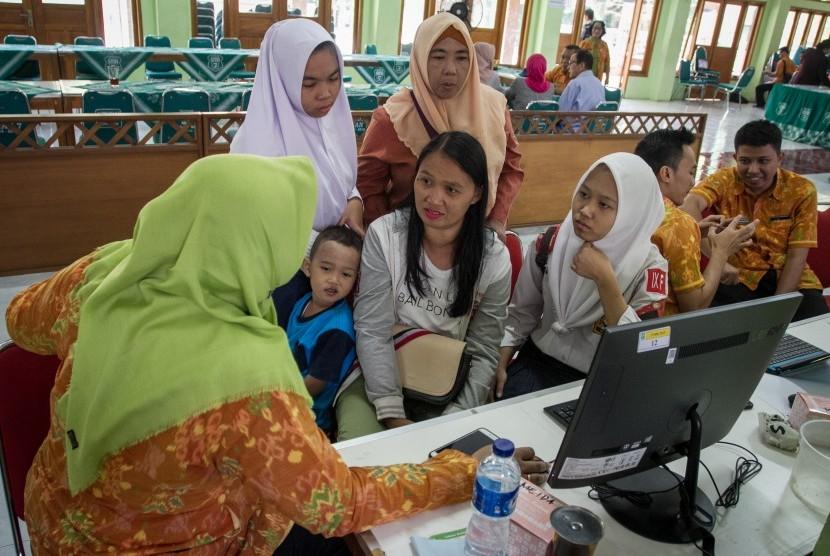 JPPI Sebut Pemerintah Cuci Tangan Terkait Sengkarut PPDB Zonasi