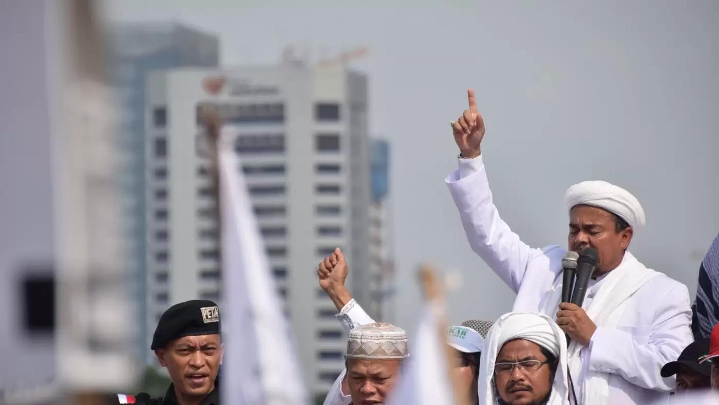 Gak Boleh Umrah, Habib Rizieq Melawan!