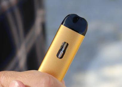 ABG Australia Kolaps di Kamar Mandi Sekolah saat Sedang Ngevape