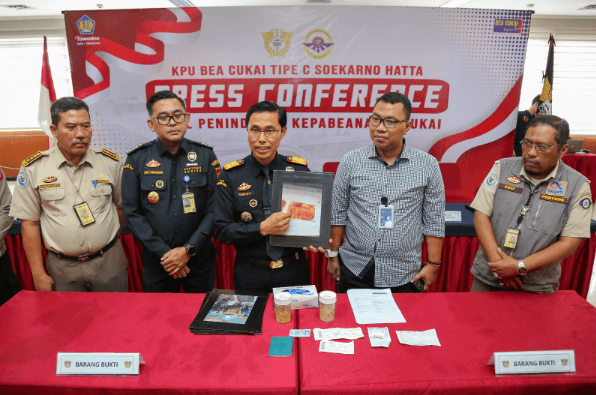 Bea Cukai, Angkasa Pura, dan BBKIPM Gagalkan Ekspor Ilegal Benih Lobster Senilai 5,3 Miliar Rupiah