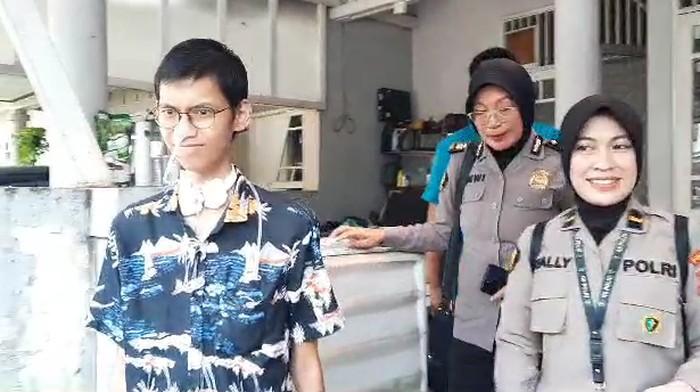 Keluarga Korban Kabel Menjuntai Harap Bisa Mediasi dengan Bali Tower