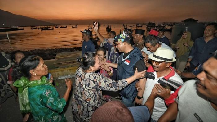 Sambangi Petani dan Nelayan Situbondo, Anies Ingin Perubahan Nyata