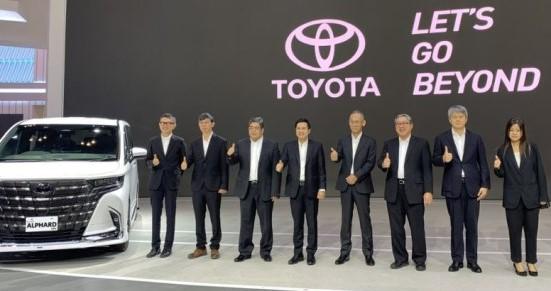 New Toyota Alphard Hybrid EV Paling Murah Rp1,3 Miliar
