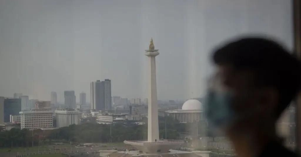 DLH DKI Imbau-Minta Warga Pakai Masker saat Keluar Karena Kualitas Udara Buruk!