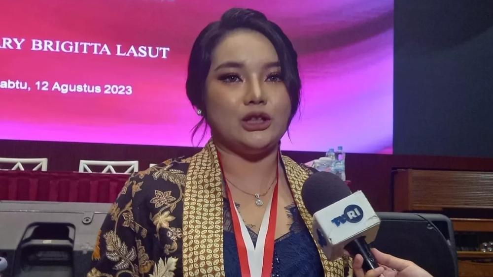 Wow! Hillary Brigitta Lasut Sabet Rekor MURI