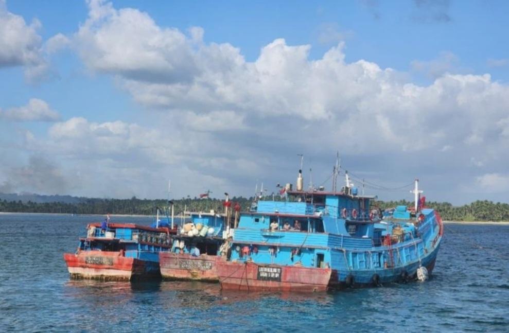 Kementerian Kelautan Sigap Amankan 3 Kapal Lakukan Alih Muatan Ilegal
