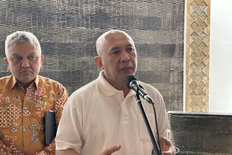 Menteri Teten Usul Produk Impor Wajib Masuk Lewat Sorong Papua Barat, Ini Alasannya