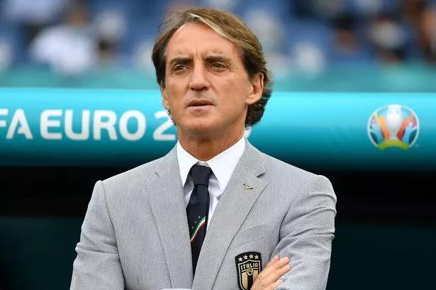 Mundur jadi Pelatih Timnas Italia, Mancini Hijrah ke Arab Saudi?
