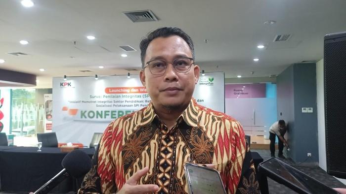 KPK Periksa 3 Saksi Diduga Aliri Dana dalam Proyek Pengadaan Truk Basarnas