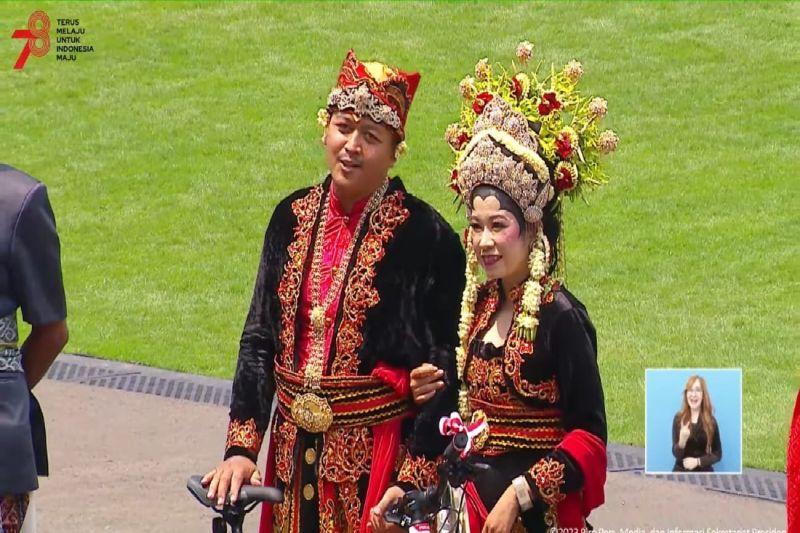 Pakaian Pengantin Banyuwangi jadi 5 Terbaik HUT RI di Istana