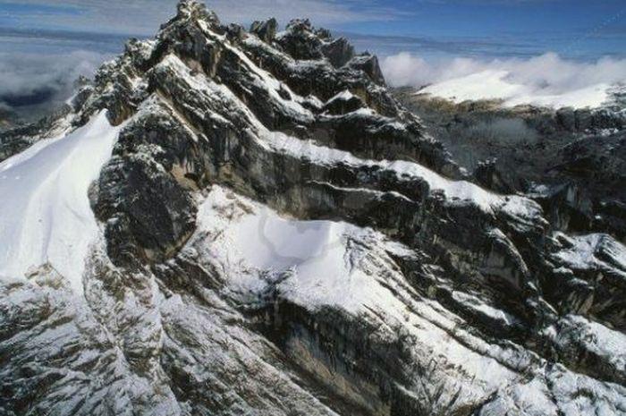 Gawat! El Nino Tahun Ini Bikin Salju Abadi di Puncak Jaya Terancam Punah
