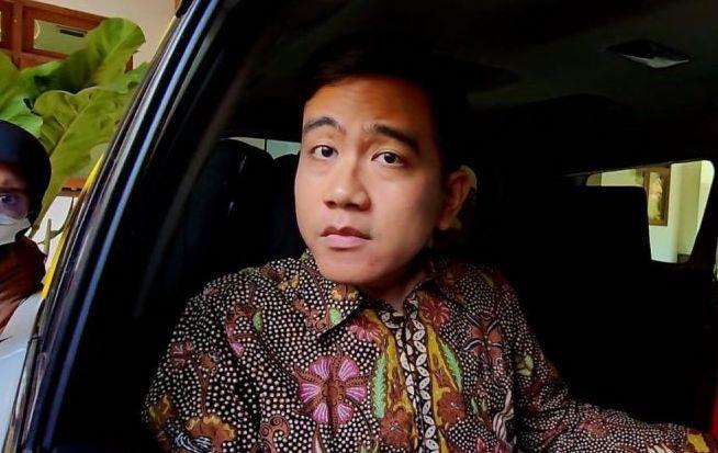 Gibran Sebut Munculnya Baliho Dirinya Bareng Prabowo di Labuan Bajo Belum Ada Izin
