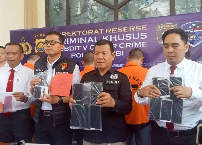 Polda Jambi Tetapkan 3 Tersangka Kasus Penipuan Bukti Transfer Palsu