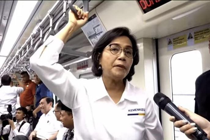 Atasi Polusi, Sri Mulyani Bujuk Masyarakat Jabodebek Beralih ke LRT