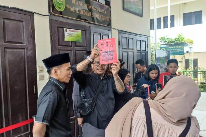 Jonathan Latumahina Berikan Buku Raport Merah di Pengadilan