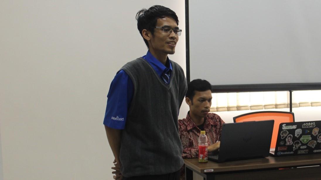 Begini Respons Akademisi soal Mahasiswa Tak Lagi Wajib Susun Skripsi