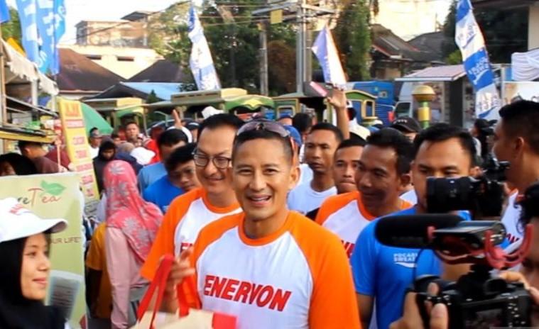 Promosi Laskar Pelangi, Sandi Ikuti Belitung Heritage City Walk Street Carnival