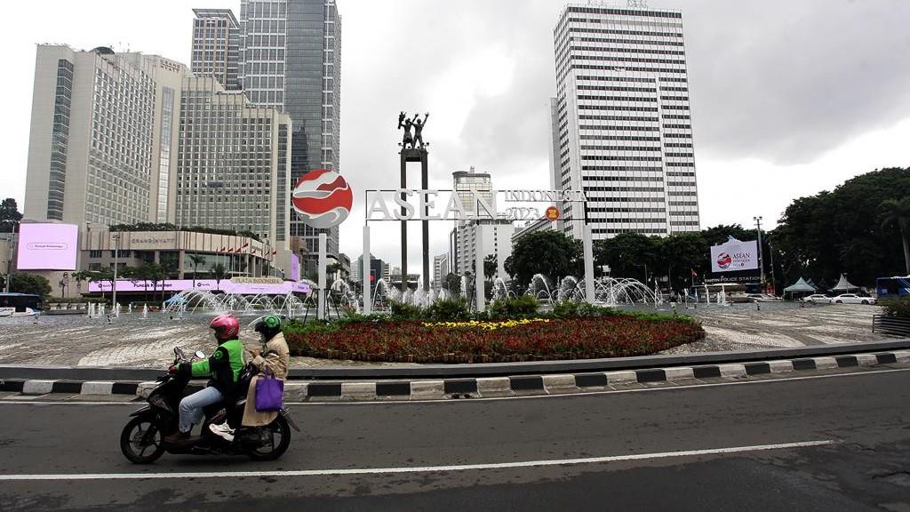 Pantau Pengalihan Arus Lalin Imbas KTT ke-43 ASEAN di Sini!
