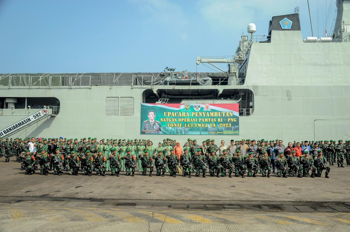 Pimpinan DPR Sambut Satgas Yonif Lampung dari Papua Nugini
