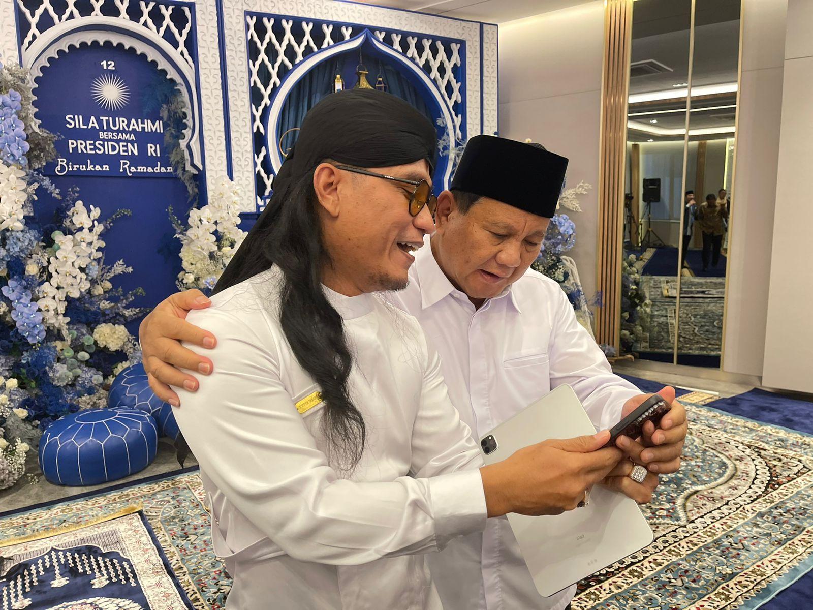 Usai Hadiri Milad ke-11 Ponpes Ora Aji, Prabowo: Masih Banyak yang Harap Saya Maju Pilpres
