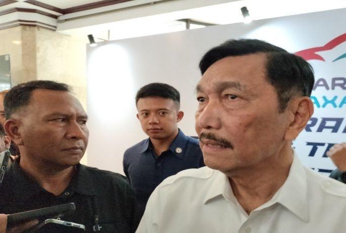 Luhut Sesumbar RI Bisa Punya Mobil Listrik Sendiri pada 2026