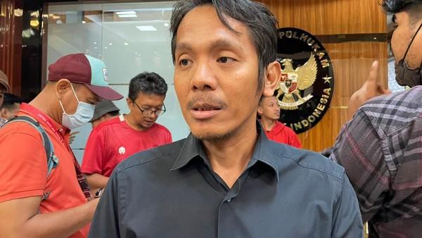 Akmal Marhali Puji Erick Thohir Ketimbang STY, Warganet: Penjilat Kelas Kakap!